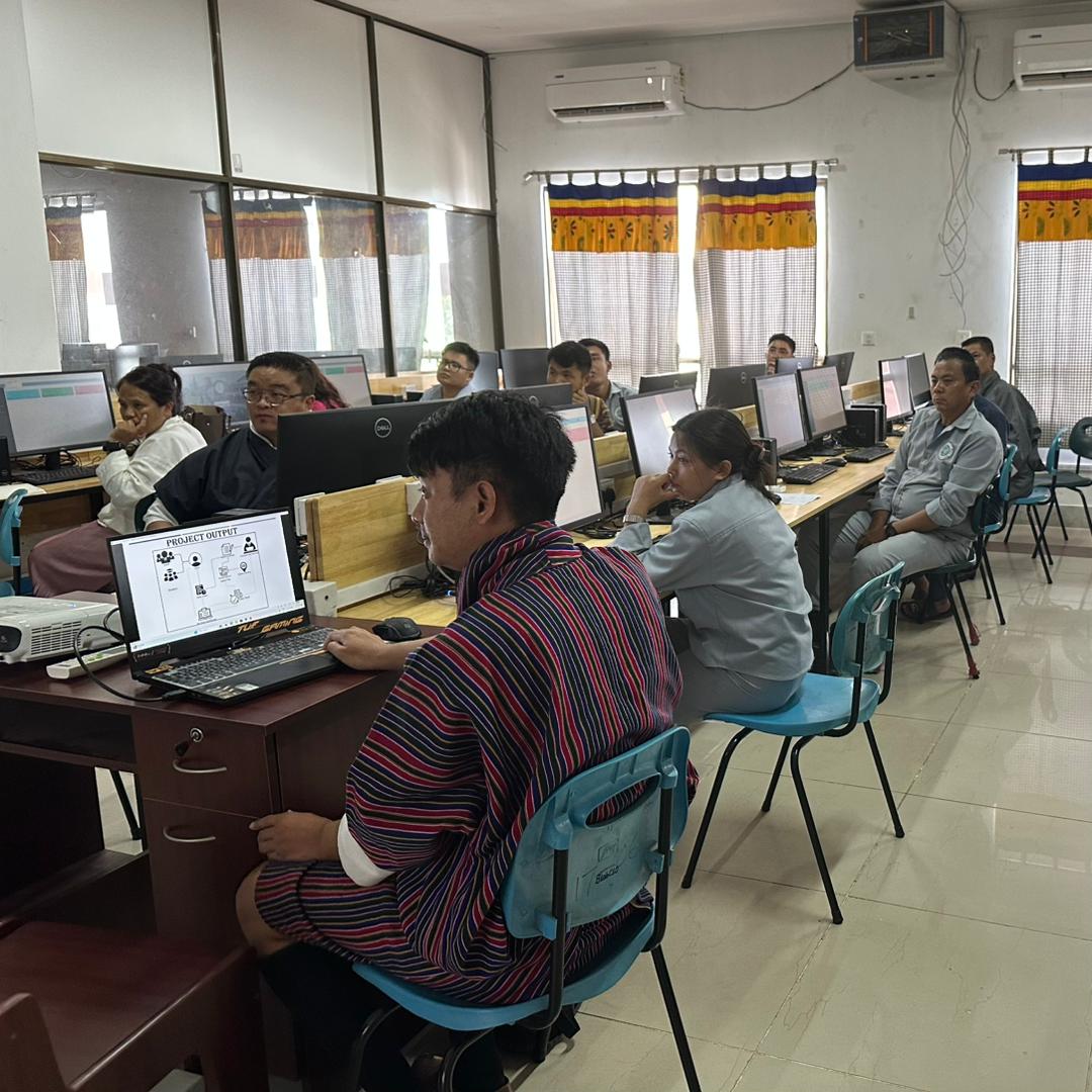Centralized alumni management system